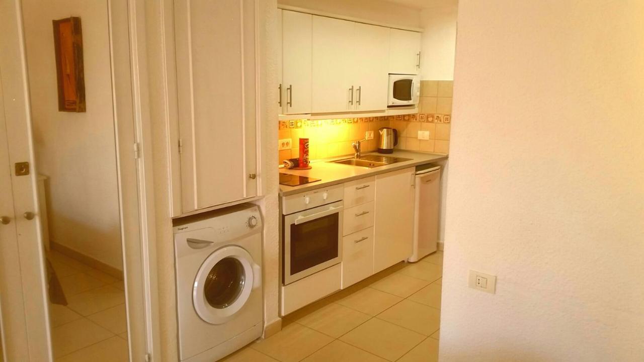 Lovely Studio Los Cristianos Heated Pool Santa Cruz de Tenerife Exterior photo