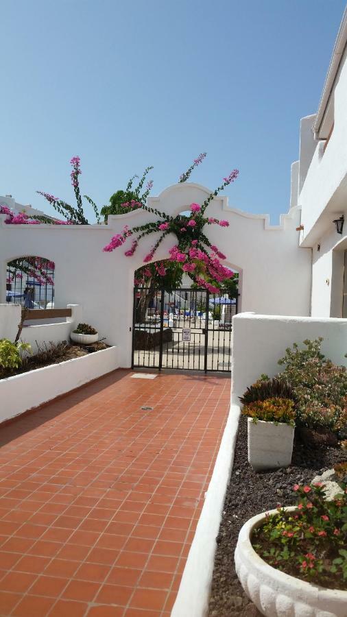 Lovely Studio Los Cristianos Heated Pool Santa Cruz de Tenerife Exterior photo